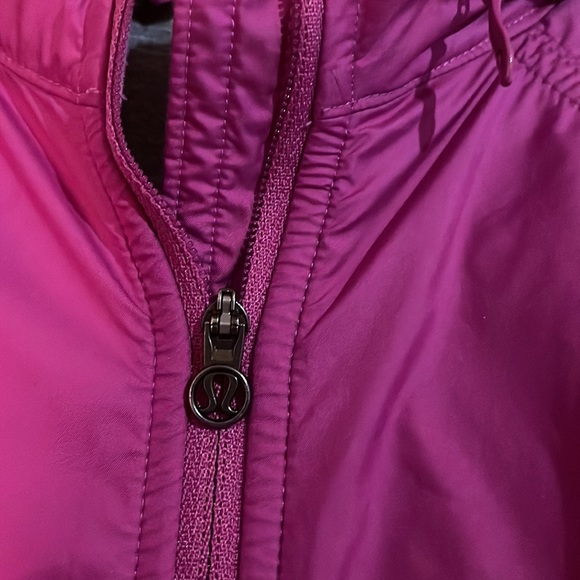 Beautiful LULULEMON vest - Picture 2 of 8